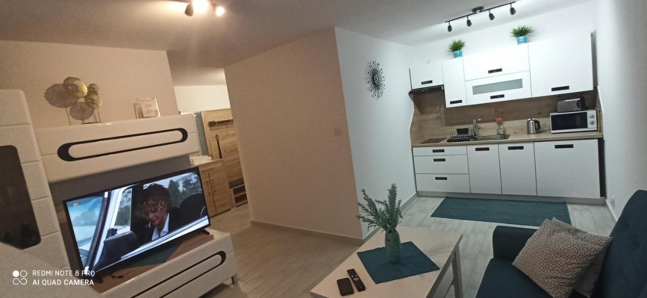 Magdalenka Apartman Legnica Kültér fotó